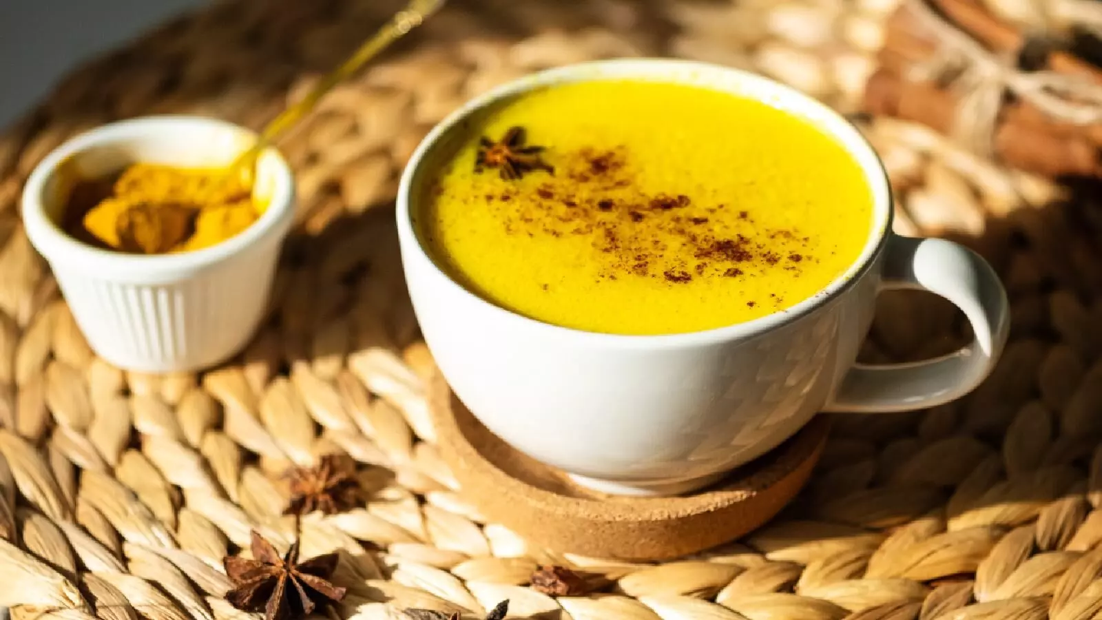 1233392-turmeric-milk.webp.webp